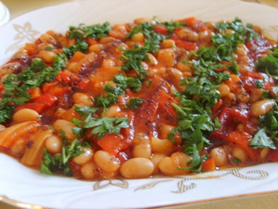 Zeytinyağlı Barbunya Salatası Tarifi ve Malzemeleri